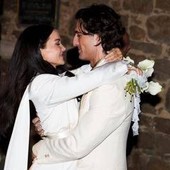 Damiano David, tra le foto del matrimonio spunta... Victoria De Angelis: gli indizi sulla reunion dei Maneskin