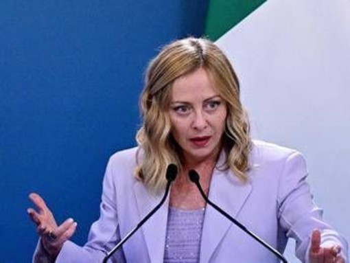 Migranti, Meloni a Istanbul: &quot;Combattere i trafficanti e sostenere la Libia&quot;