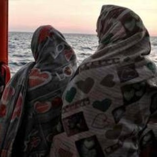 Naufragio al largo della Tunisia, morti 40 migranti
