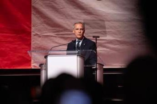 Canada, incendio in una base militare in Alberta: "Ci sono vittime e feriti"