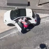 Napoli, consigliera comunale di Casalnuovo denuncia: "Aggredita in strada per il mio ruolo politico" Napoli, consigliera comunale di Casalnuovo denuncia: "Aggredita in strada per il mio ruolo politico"