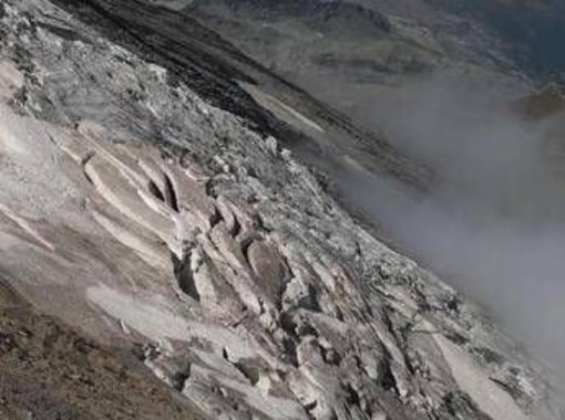 Emergenza climatica, Legambiente: "Ghiacciai delle Alpi francesi a rischio: perso il 35% del volume dal 2000” Emergenza climatica, Legambiente: "Ghiacciai delle Alpi francesi a rischio: perso il 35% del volume dal 2000”