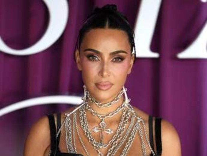 Kim Kardashian rivela: "Ho un aneurisma cerebrale" Kim Kardashian rivela: "Ho un aneurisma cerebrale"