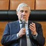 Tajani torna sullo ius scholae: &quot;Preferite i maranza o i ragazzi che vanno a scuola?&quot;