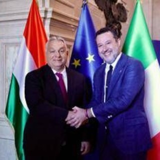 Salvini vede Orban: "Massima sintonia" su clandestini e focus su Ue e green deal Salvini vede Orban: "Massima sintonia" su clandestini e focus su Ue e green deal