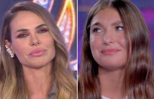 Chanel Totti vuole diventare mamma, Ilary Blasi: "Sei impazzita? Hai 19 anni..." Chanel Totti vuole diventare mamma, Ilary Blasi: "Sei impazzita? Hai 19 anni..."