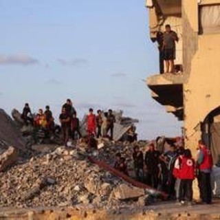Gaza, media: "Israele non sa dove siano le salme di 4 dei 13 ostaggi ancora nella Striscia" Gaza, media: "Israele non sa dove siano le salme di 4 dei 13 ostaggi ancora nella Striscia"