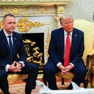 Trump accoglie il presidente polacco Nawrocki “Deluso da Putin”
