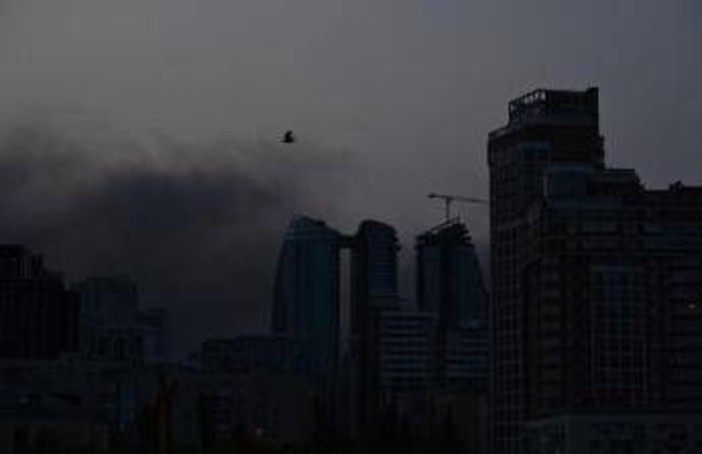 Ucraina, raid russi su Kiev e Odessa: colpito un ospedale