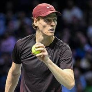 Sinner, vittoria contro Shelton e rimprovero allo staff: "Nemmeno vi alzate" Sinner, vittoria contro Shelton e rimprovero allo staff: "Nemmeno vi alzate"