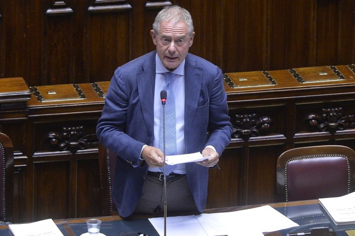 Automotive, Urso convoca tavolo nazionale al Mimit il 30 gennaio Automotive, Urso convoca tavolo nazionale al Mimit il 30 gennaio