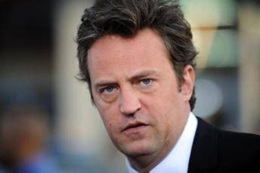 Matthew Perry, medico si dichiara colpevole: &quot;Fu lui a fornirgli ketamina&quot;