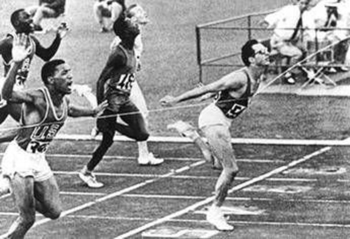 Addio a Livio Berruti, morto a 87 anni il campione olimpico dei 200 metri a Roma 1960