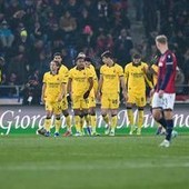 Nkunku lo salta, Ravaglia lo abbatte: calcio di rigore giusto in Bologna-Milan?