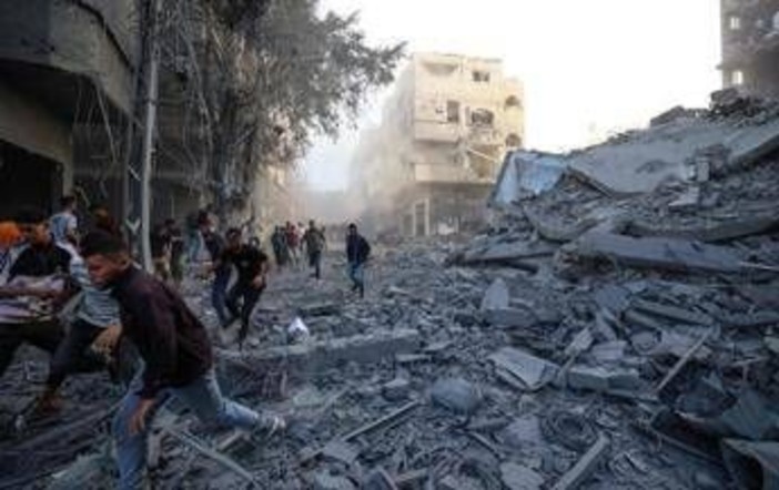 Gaza, dopo i raid torna il cessate il fuoco. Oggi gli inviati di Trump in Israele Gaza, dopo i raid torna il cessate il fuoco. Oggi gli inviati di Trump in Israele