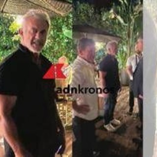 Dalle Croci alle Crocs: Mel Gibson avvistato in stile casual al The Sanctuary